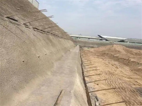 疏勒河道边坡加固